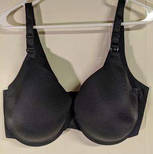 Motherhood Maternity Underwire Nursing Bra. 40DDD